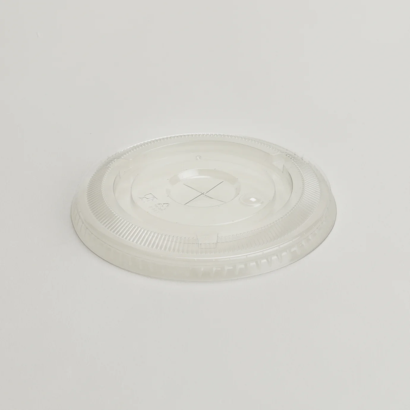 Flat Lids With Straw Slot to Fit 12-20oz Smoothie Cups x1,000